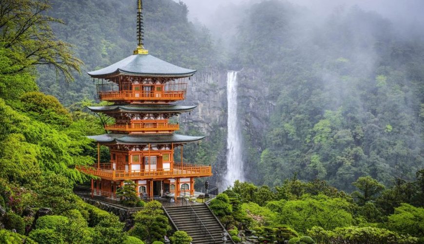 travelinjava_seigantoji-pagoda-japan-shutterstock_189118511_bdc0eb254a
